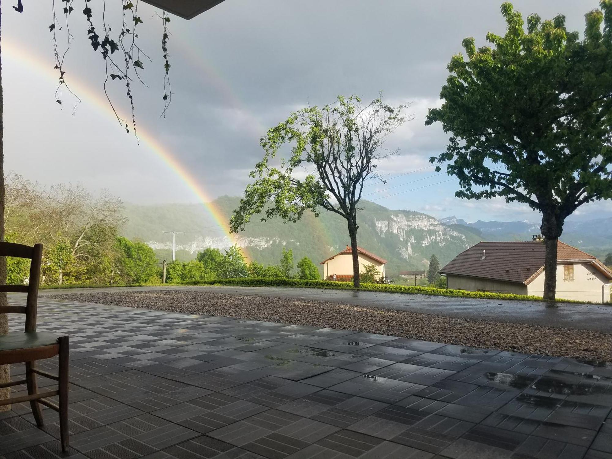Un Pied Devant L'Autre Sainte-Marie-D'Alvey 외부 사진